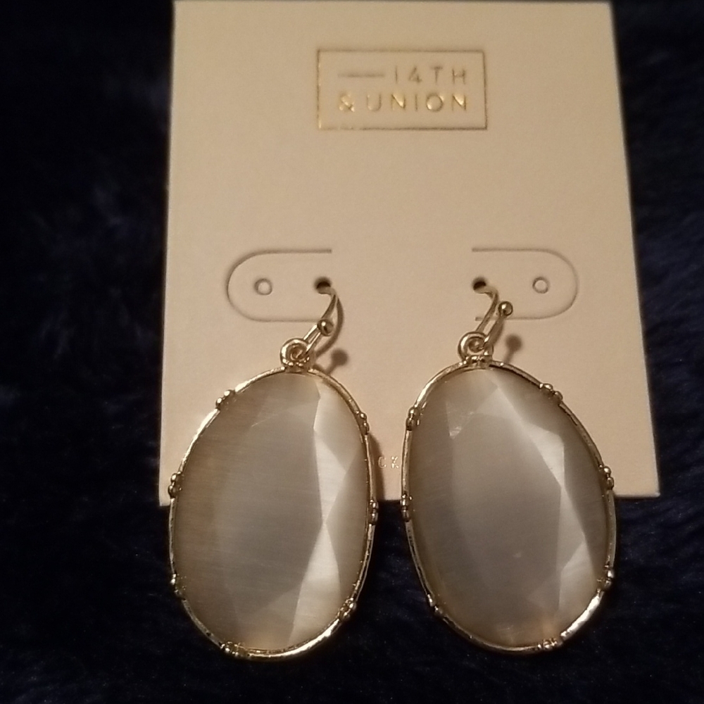 14th & Union Gold and White Dangle Earrings with Elegant Design